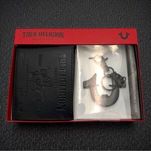 Brand New True Religion Black Leather Billfold Wallet w/ Bottle Opener Keychain